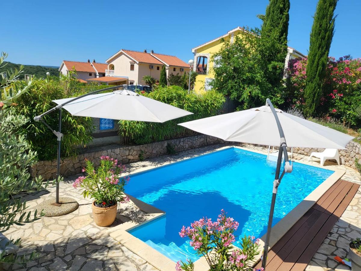 Apartments Grgic Нивице Экстерьер фото