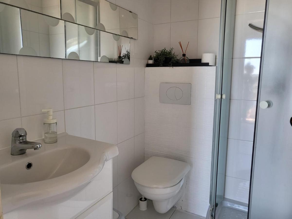 Apartments Grgic Нивице Экстерьер фото