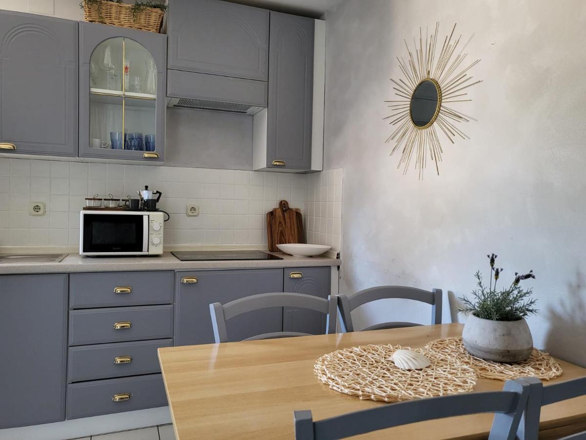 Apartments Grgic Нивице Экстерьер фото