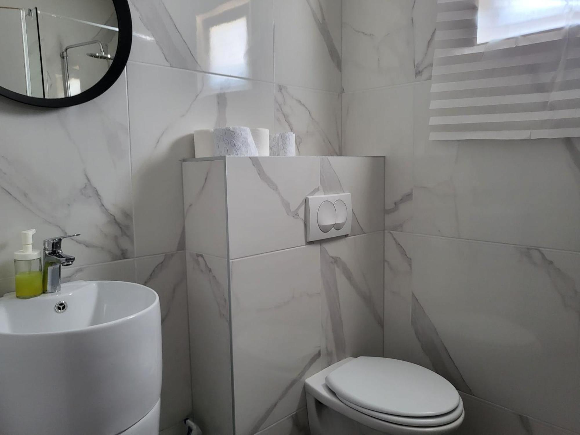 Apartments Grgic Нивице Экстерьер фото