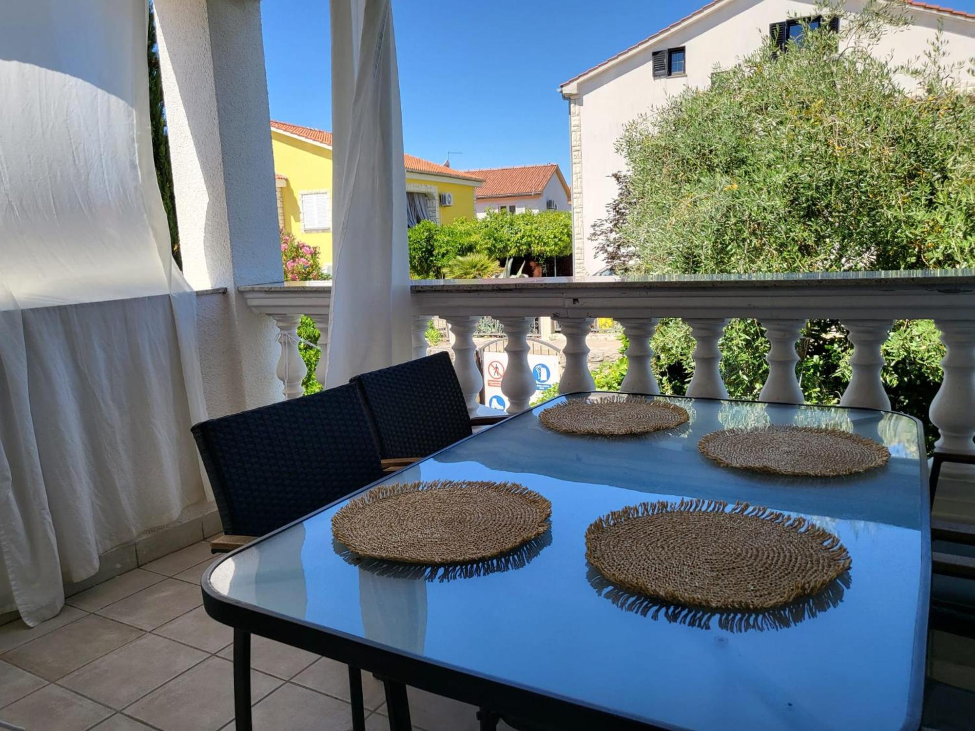 Apartments Grgic Нивице Экстерьер фото